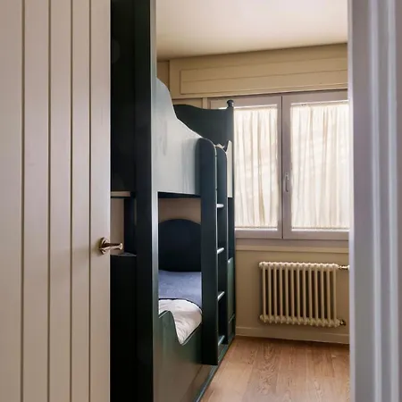 アパート Signature Residence, The Residences
