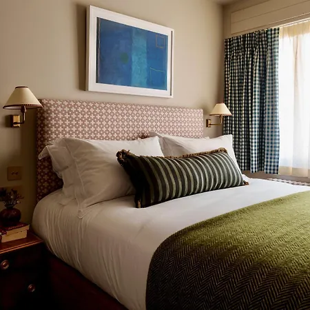 Signature Residence, The Residences アパート